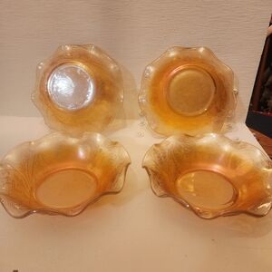 Set of Four Vintage Carnival Glass Fruit Bowls.